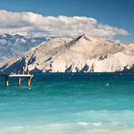 Valdi アパート バスカ